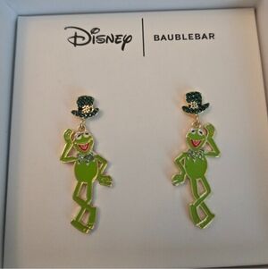✨️✨️🍀NWT DISNEY X BAUBLEBAR KERMIT THE FROG🍀ST.PATRICKS EARRINGS✨️🍀